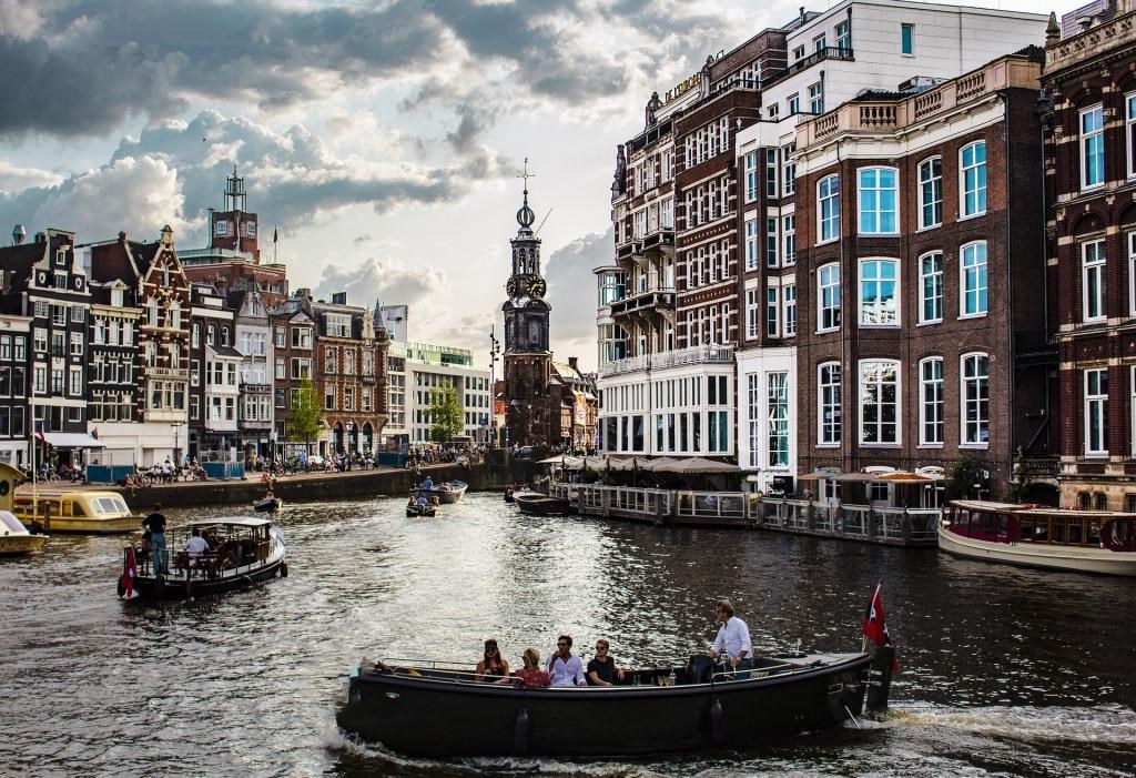 Flight destinations and schedules for KLM Asia to & from Amsterdam